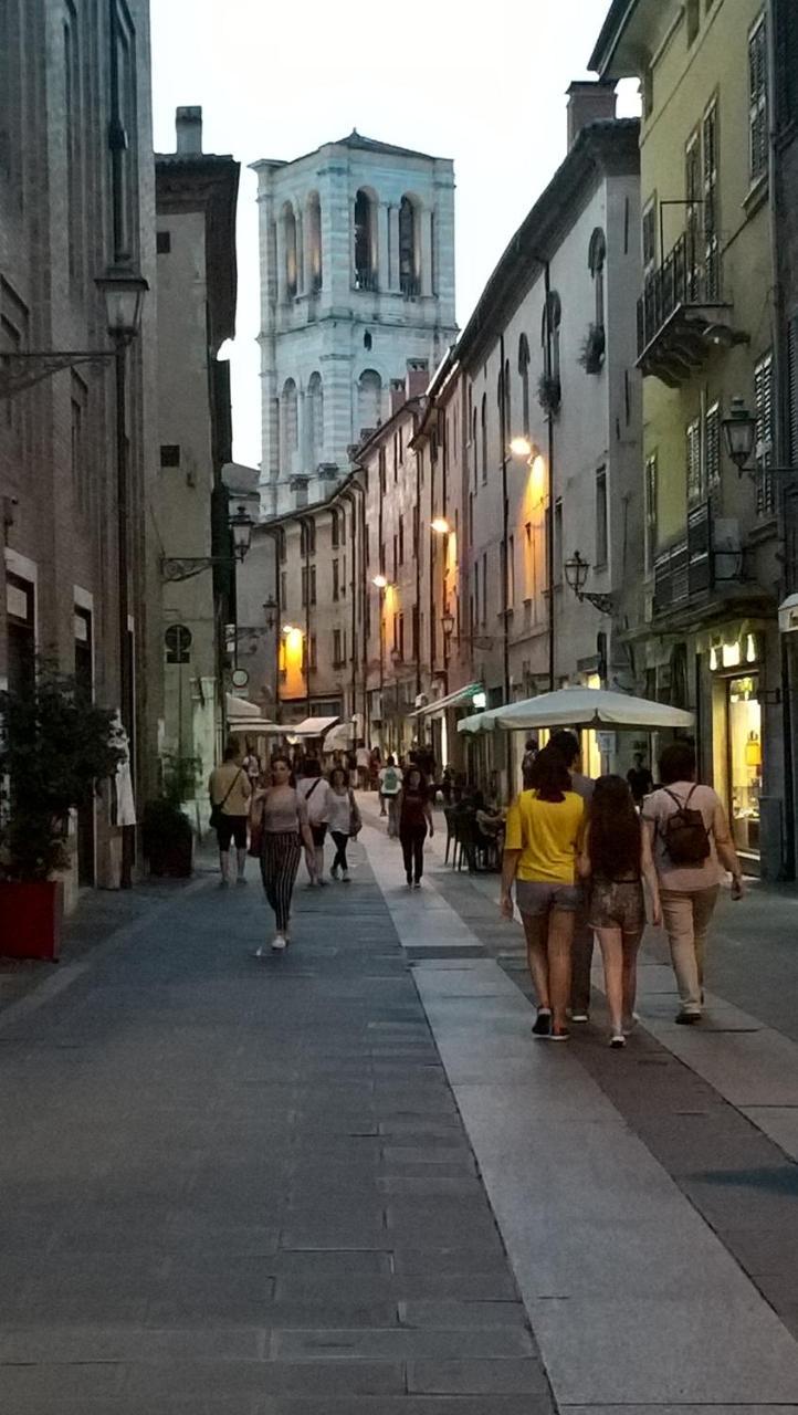 Bed and Breakfast L'Oro Della Citta Ferrara Exterior foto